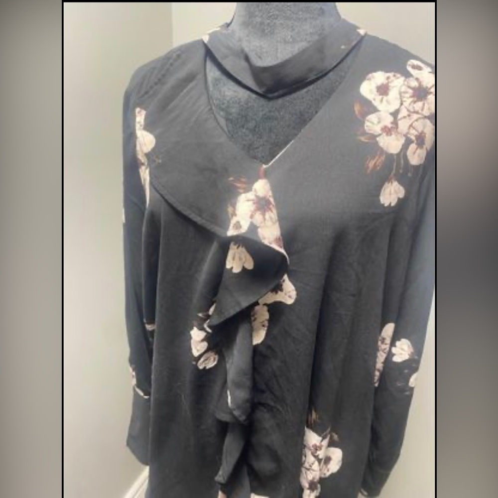 Size 1x blouse